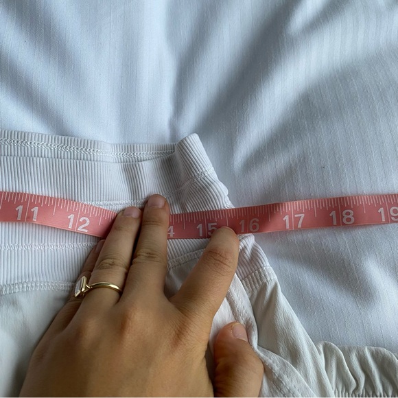 Lululemon Studio Crop II - White - Picture 14 of 15